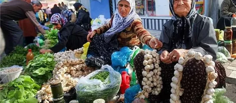 بازار هفتگی برپا شده در سرخرود مازندران 2105428755